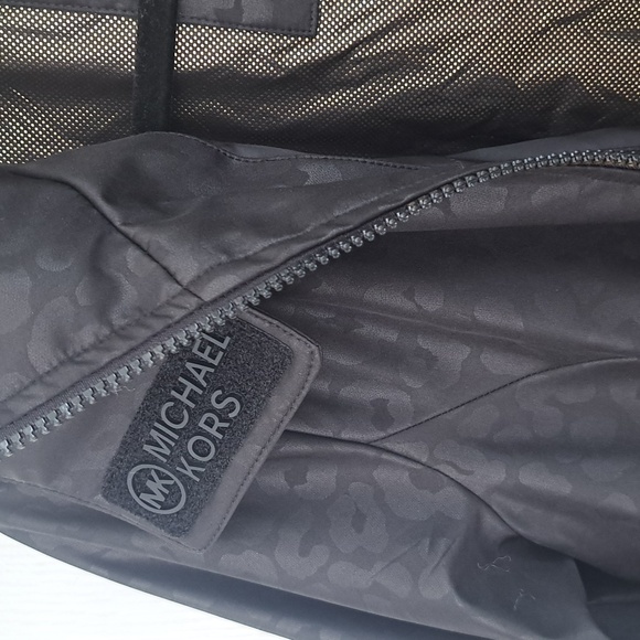 Michael Kors Light Jacket - Picture 6 of 6